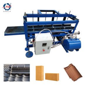 Clay brick cutting machine